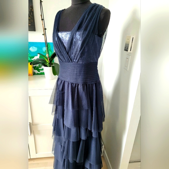 Tadashi Shoji evening, prom, wedding guest gown size 12 - Picture 3 of 12